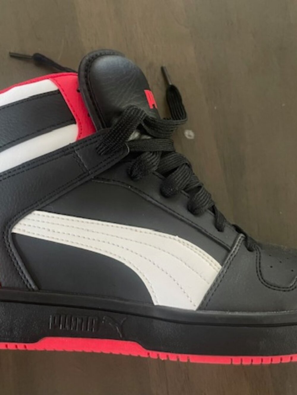 PUMA REBOUND LAYUP SNEAKER – MEN’S Size 11